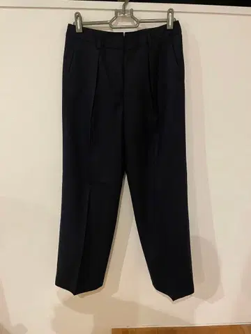 INCOTEX 네이비 턱 팬츠