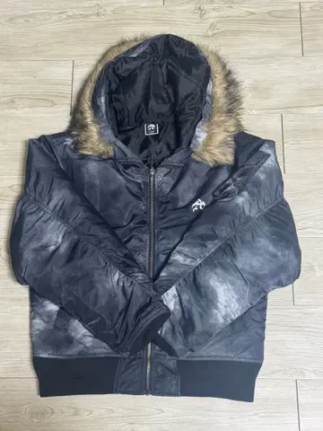 ANTIMID FLIGHT JACKET S 사이즈 퍼 달린 다운