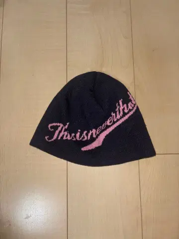 Thisisneverthat 니트 모자 네이비 핑크