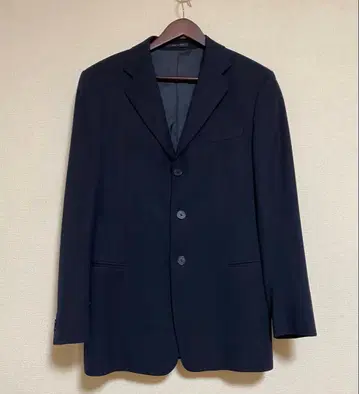 엠포리오 아르마니 수트