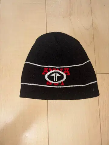 로고 블랙 니트 모자 비니