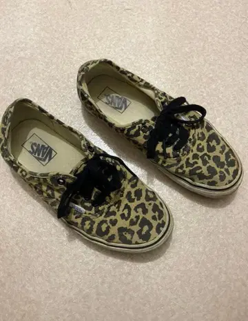 VANS 오센틱 레오파드 무늬
