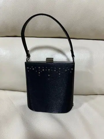 도쿄 소와르 포멀 백