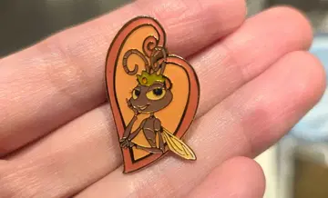 벅스 라이프 아타 공주 핀 배지