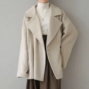 새상품급 lumier 뤼미에 오버사이즈 페이크 미들 코트 베이지 겨울