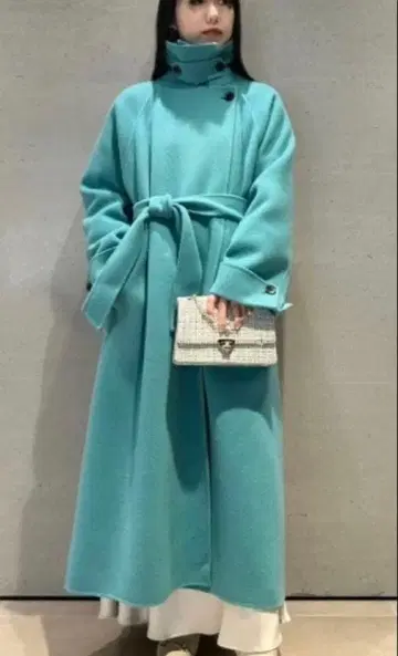 릴리 브라운 더블 커프스 텐 칼라 리버 코트