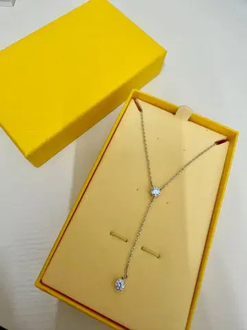 Swarovski Stilla Attract 목걸이