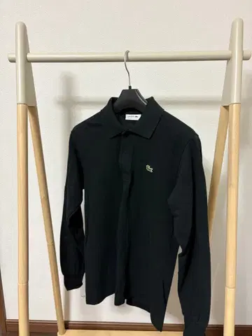 LACOSTE 블랙 피케 셔츠 사이즈 2