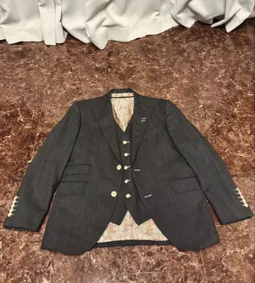 남성용 오더 수트