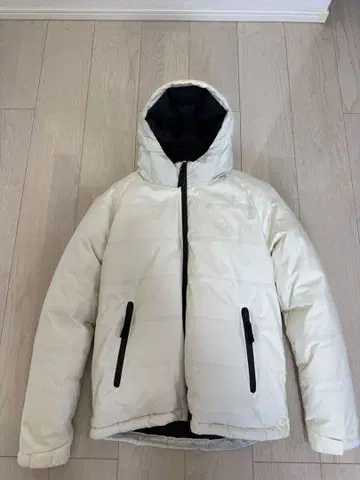 LACOSTE 라코스테 다운 자켓 화이트 M 사이즈