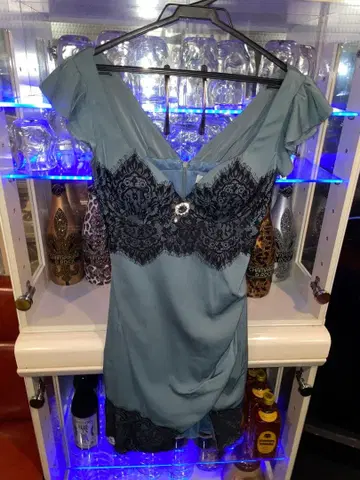 JEWELS 파랑 레이스 V넥 드레스