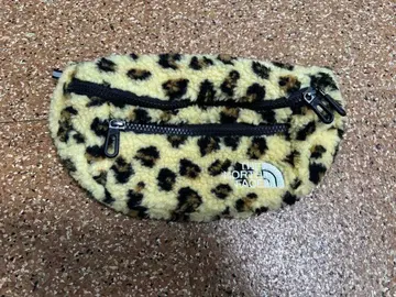 THE NORTH FACE 레오파드 무늬 바디백
