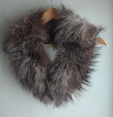 퍼 목도리 양 끝에 클립 포함