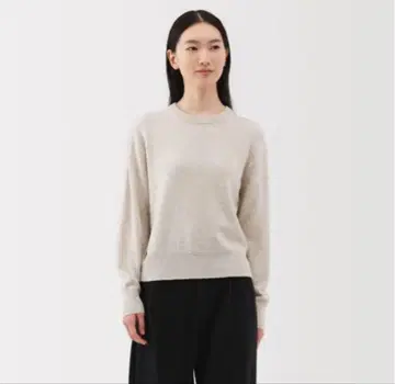 새상품급! 무인양품 여성 L 사이즈 워셔블 울 미들 게이지 크루넥 스웨터