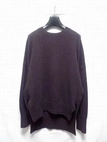 주카 울 크루넥 니트