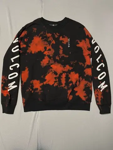 VOLCOM 타이다이 맨투맨 속기모 S 사이즈