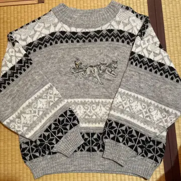 노르딕 무늬 그레이 스웨터
