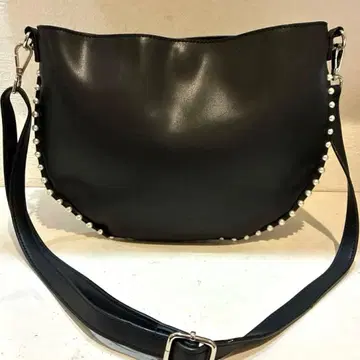 [ 새상품급 ] PAPILLONNER 가죽 펄 숄더 블랙