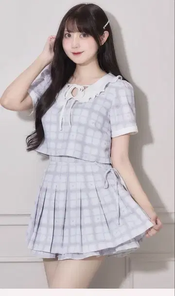 pium 하트 체크 프릴 칼라 상의