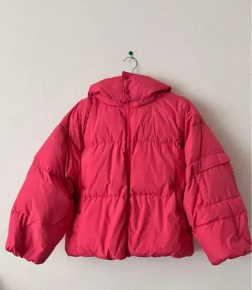 숏 기장 핑크 다운 자켓