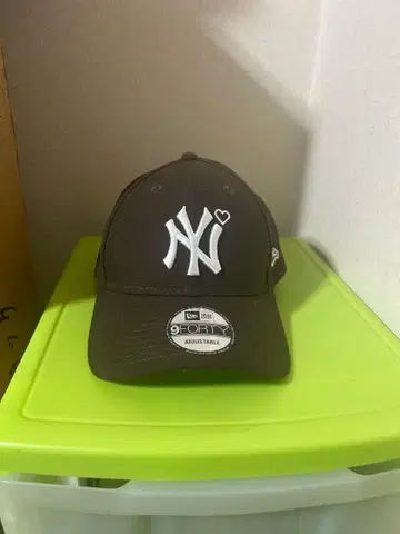 BASICKS x NEWERA 캡 야마다 료스케 착용