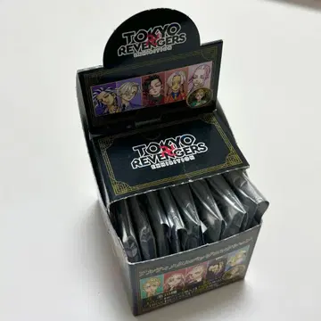도쿄 리벤저스 아르티메탈 캔뱃지 컬렉션 box