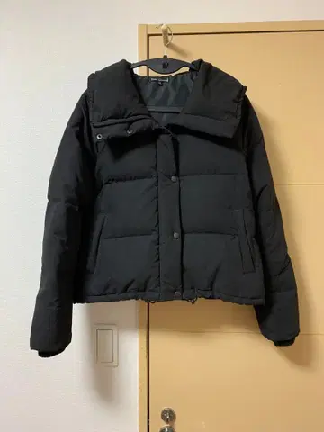 새상품급 Riche glamour 다운 자켓 블랙 컬러