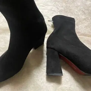 블랙 스웨이드 중간 힐 부츠 지퍼 포함