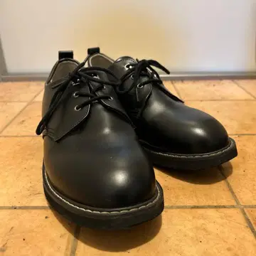 [ 니코앤드 ] 인조 가죽 플레인 토 슈즈 블랙