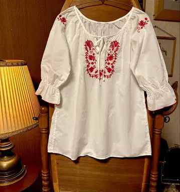 70s 80s 유럽 프랑스 앤티크 구제 의류 자수 블라우스