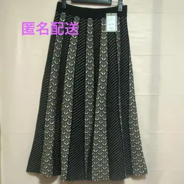 전체 패턴 니트 플레어 스커트 M 사이즈