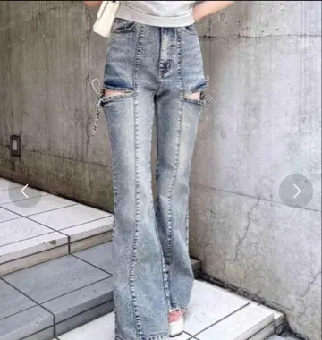 INGNI 사이드 리본 컷 아웃 플레어 데님 팬츠 하이웨스트