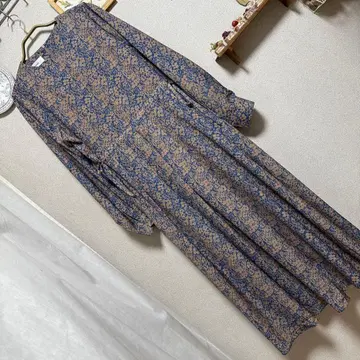 택 포함 새상품 sorule 원피스 플라워 꽃무늬 플레어 베이지 계열