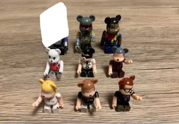 큐브릭 베어브릭 피규어 8체 세트