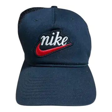 Nike CLASSIC 99 메쉬 캡 블랙 자수 로고