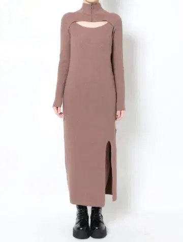 MURUA 하프 지퍼 슬릿 내로우 원피스 모카