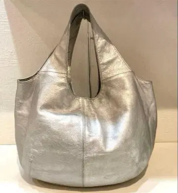 [ 새상품급 ] PAPILLONNER 토끼 가죽 토트백 실버