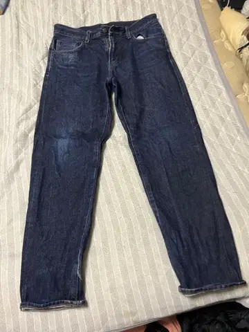 UNIQLO 스트레이트 데님 다크 블루