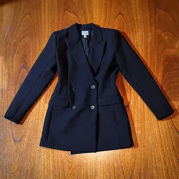 H&M 블랙 테일러드 자켓