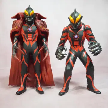 카이저 베리얼 망토 포함 + 베리얼 소프트 비닐 2체