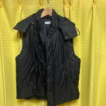 HEAD 후드 부착 블랙 다운 베스트