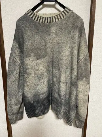 SCWEAR 니트 스웨터 블랙 그레이 크루넥 그라데이션