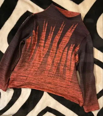 오렌지 그라데이션 긴팔 니트