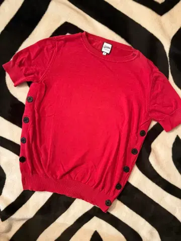 고티에 반팔 니트 M 레드 버튼 누락