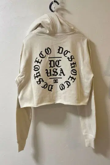 DC x GYDA CIRCLE GRAPHIC SHORT 후드티 아이보리