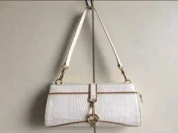 새상품급 GOLD PFEIL 골드파일 2WAY 엠보 가죽백