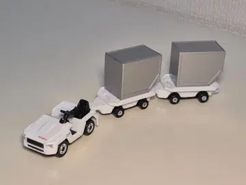 토미카 No. 136 도요타 토잉 트랙터