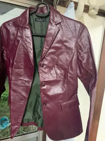 a.v.v 버건디 가죽 자켓 사이즈 38