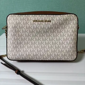 MICHAEL KORS 모노그램 숄더백 마이클코어스
