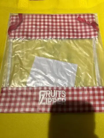 FRUITS ZIPPER 후루파 카와누이노오우치 파우치 츠키아시 아마네